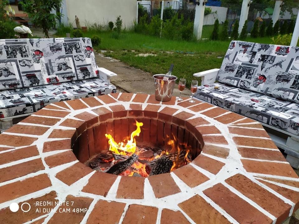 Family Hotel Malibu Csernomorec Kültér fotó
