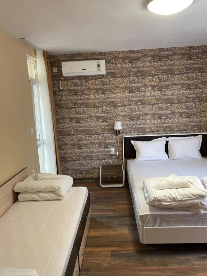 Family Hotel Malibu Csernomorec Kültér fotó