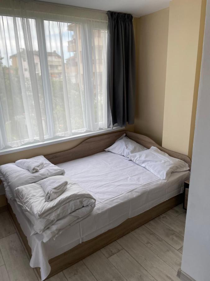 Family Hotel Malibu Csernomorec Kültér fotó