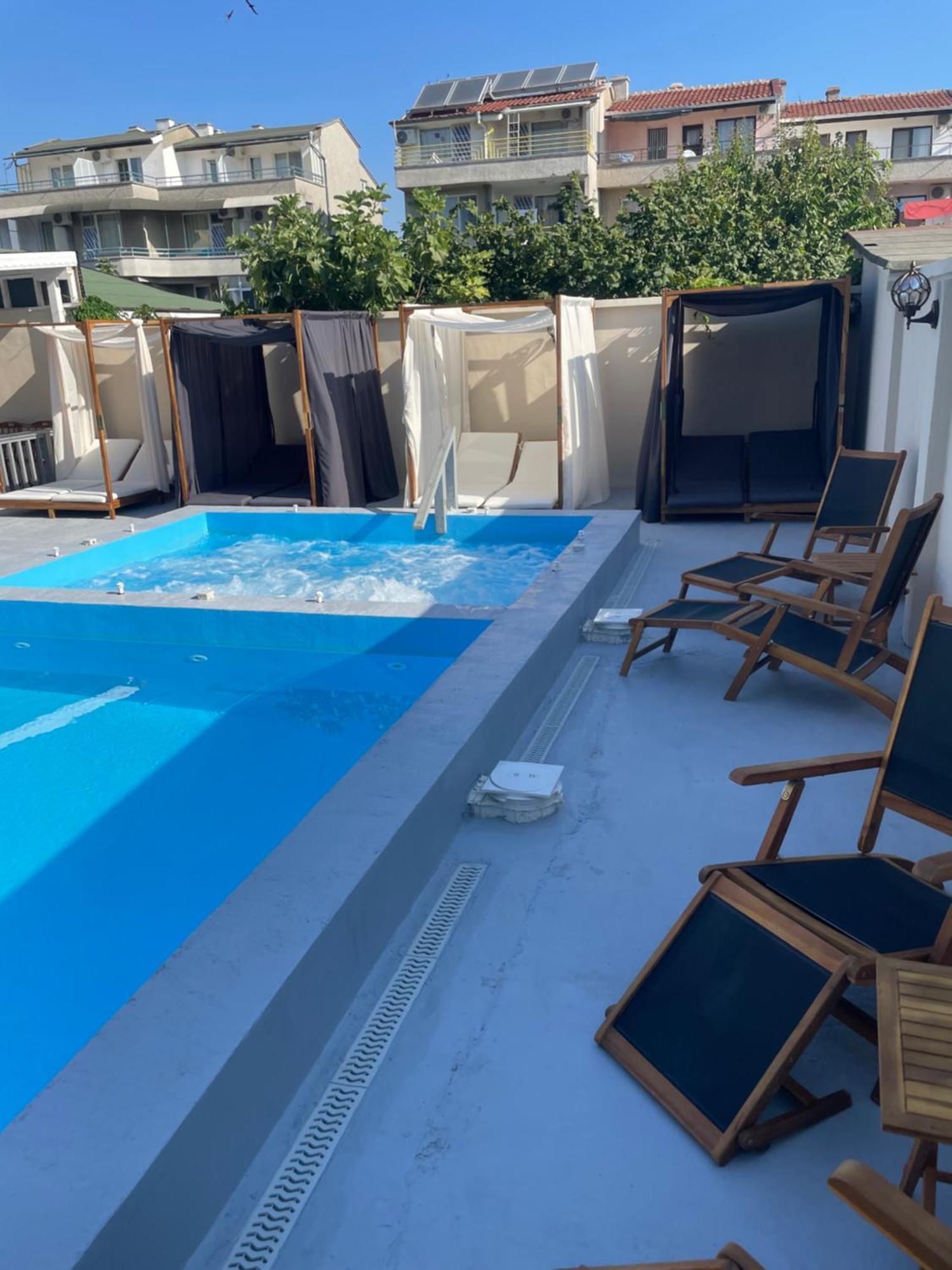 Family Hotel Malibu Csernomorec Kültér fotó
