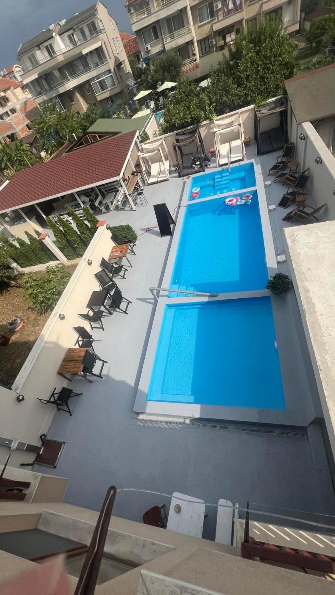 Family Hotel Malibu Csernomorec Kültér fotó