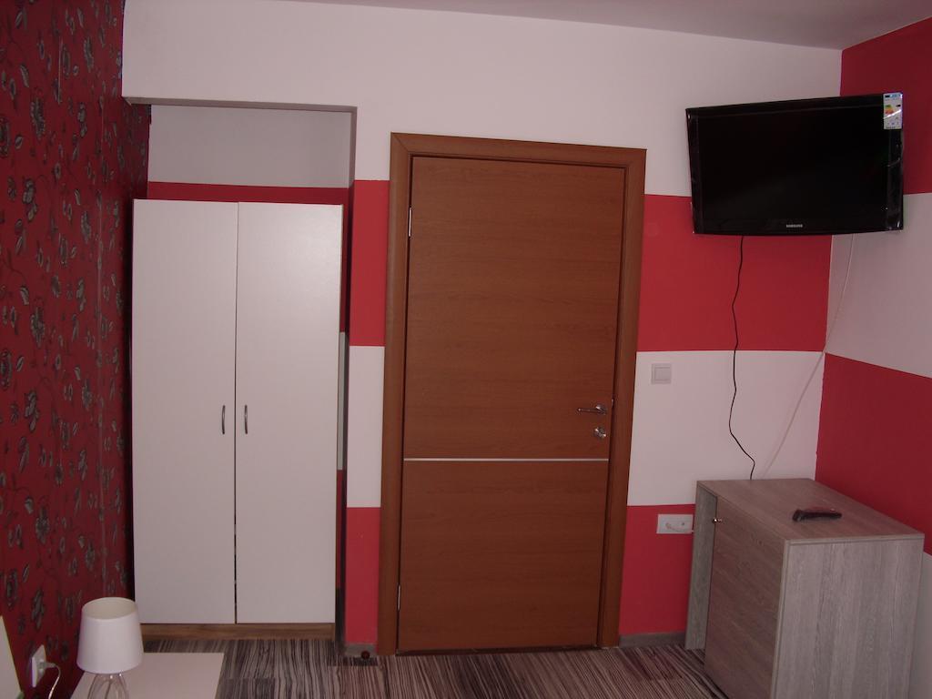 Family Hotel Malibu Csernomorec Kültér fotó