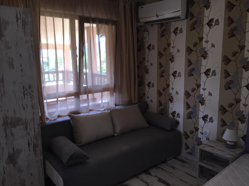 Family Hotel Malibu Csernomorec Kültér fotó