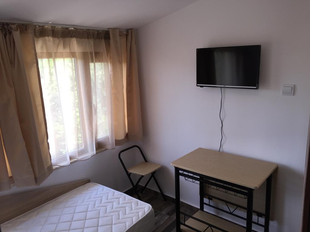 Family Hotel Malibu Csernomorec Kültér fotó